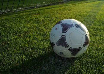The Battle of Manchester: Analyzing the City Rivalry between United and City